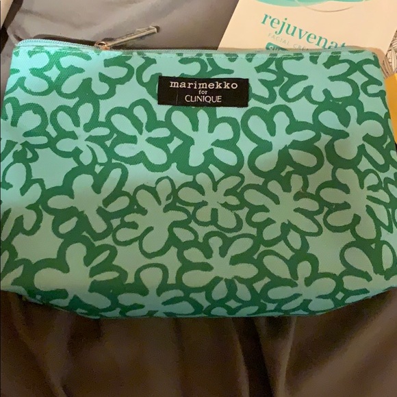 Bath & Body Works - Picture 8 of 8